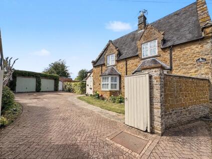 The Old School, Oakham Lane, Staverton, NN11 6JQ