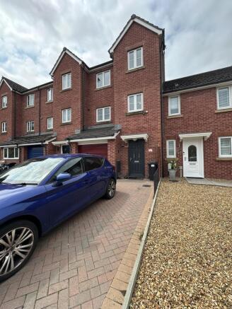 Modern 3/4 Bedroom Townhouse in Newport, NP19