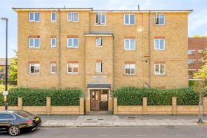 Flat 4, 50 Potters Lodge, Manchester Road, London E14 3BE