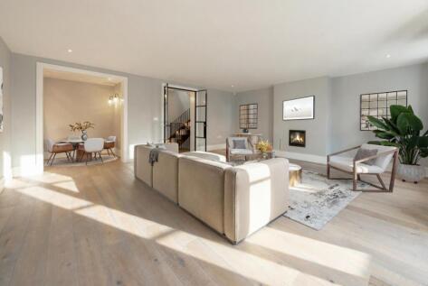 Clabon Mews London SW1X