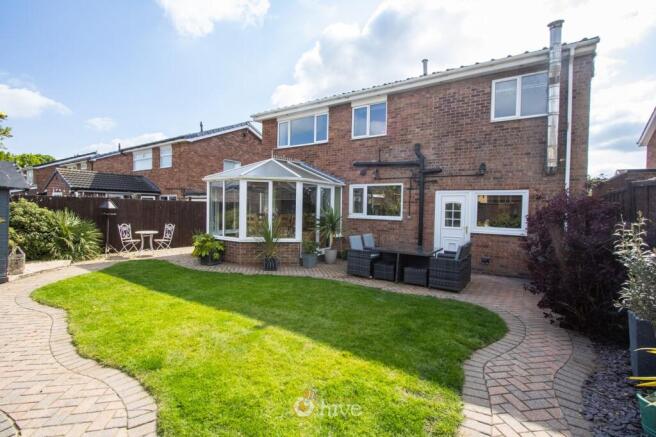 4 bed Detached for sale Image 12