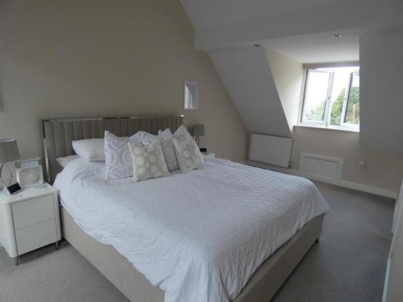 MASTER SUITE