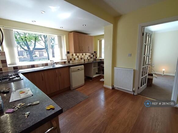 3 bed Bungalow to rent Image 5