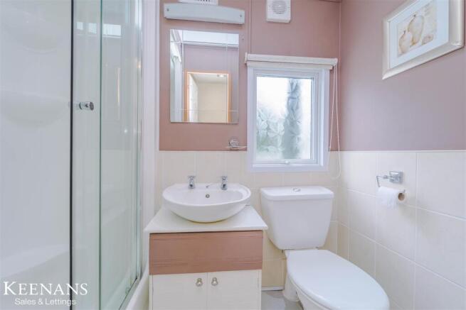 2 bed Park Home for sale Image 8