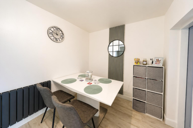 3 bed Terraced for sale Image 8