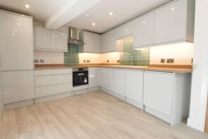 2a, Kingshill, Bristol BS48 2AU