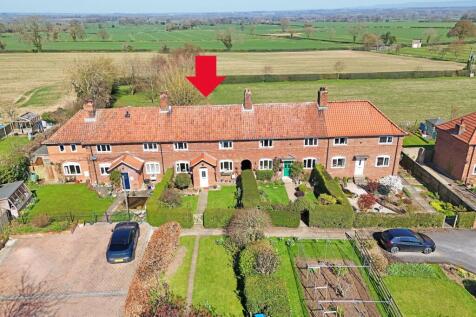 Sunnyside Gardens, Burton Leonard, HG3