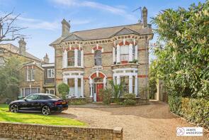 Flat 4, 35 Brook House, Lonsdale Road, Barnes, London SW13 9JP
