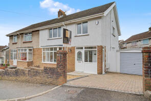 51, Parcau Avenue, Bridgend CF31 4SZ