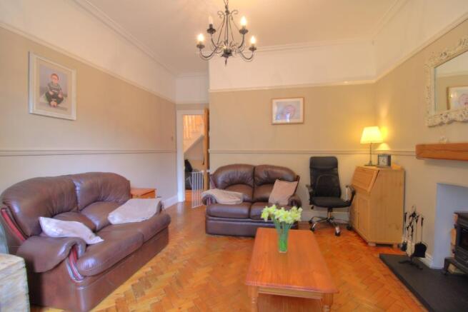 Lounge 1