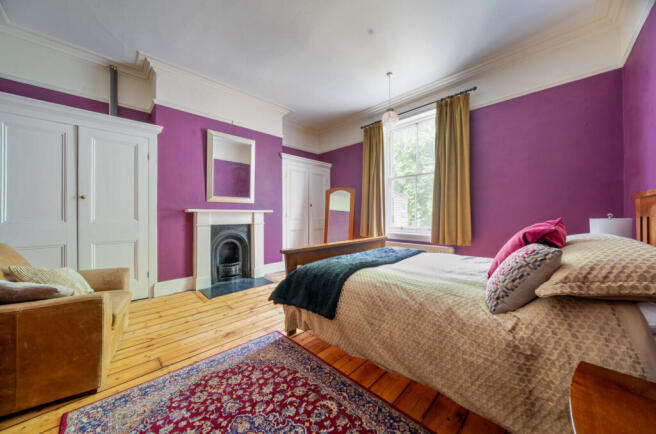 4 bed Terraced for sale Image 10