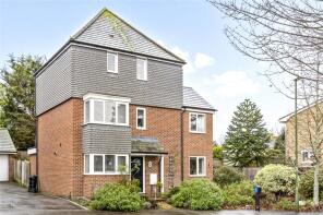 1, Steele Crescent, Wick, Littlehampton BN17 6GN