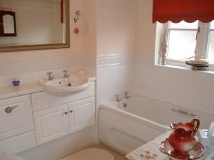 En Suite Bathroom