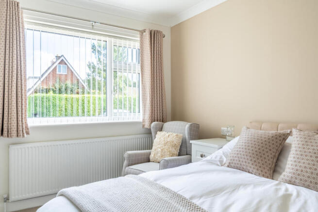 2 bed Detached Bungalow for sale Image 12