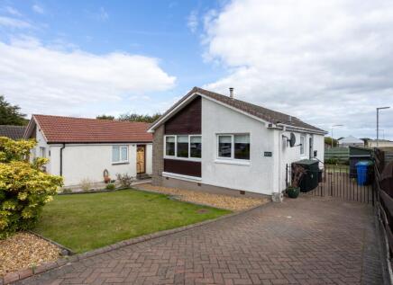 Moray Court, Auchtertool, KY2