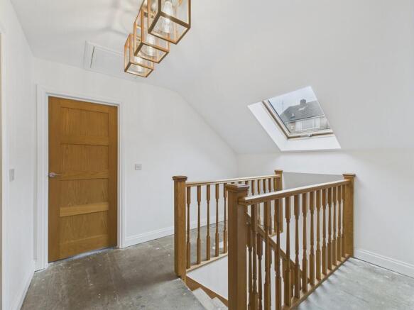 4 bed Detached for sale Image 6