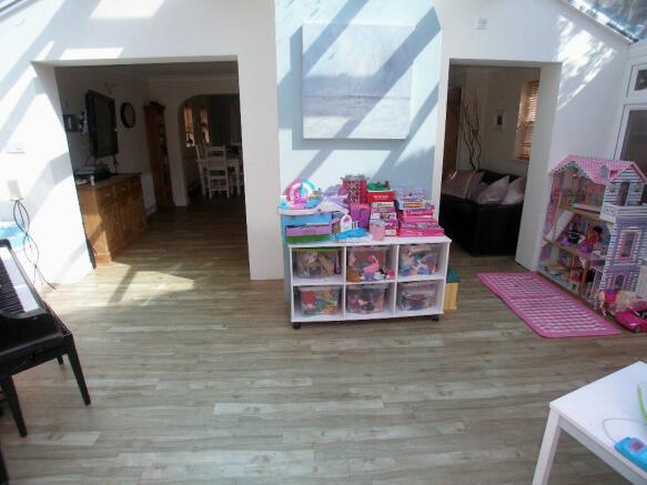 Photo 13