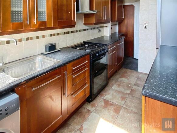 4 bed End of Terrace to rent Image 5