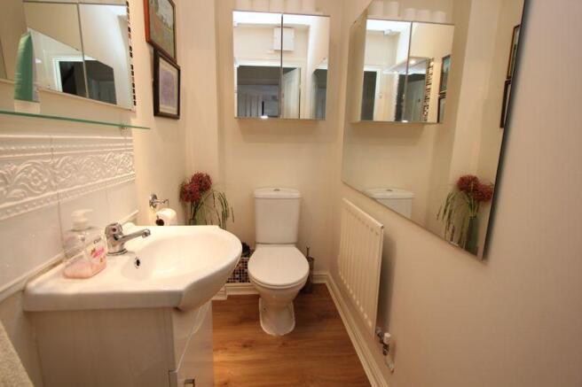 Cloakroom/WC