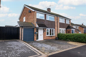 50, Waterfall Way, Leicester LE9 8EH