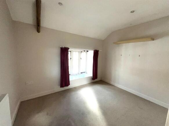 Bedroom 2.jpg