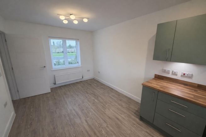 Kitchen 2 edit.png