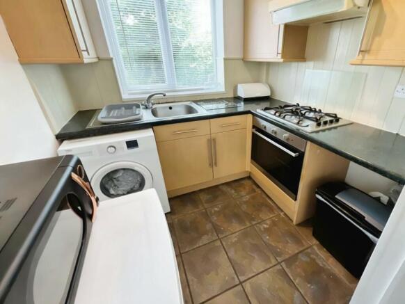 c39ae96b-KITCHEN.jpg