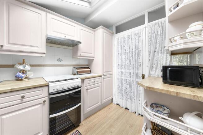 1 bed Apartment for sale Image 12