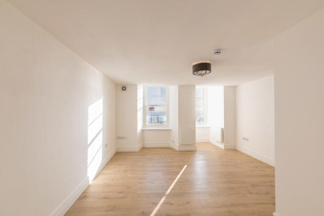 Flat 2 13-14-8