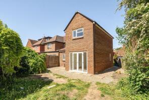 33, Hornbeam Crescent, Brentford TW8 8NE