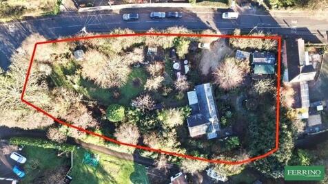 (and 1 Bed Shepherds Hut), New Road, Blakeney, Gloucestershire. GL15 4DD