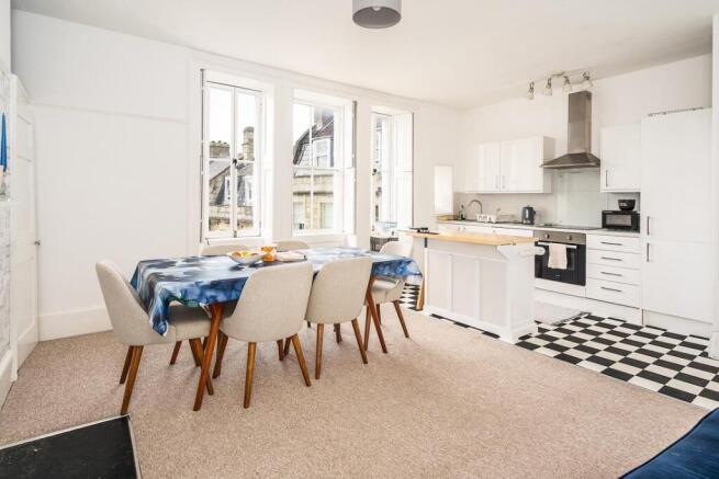 Dining room/living room