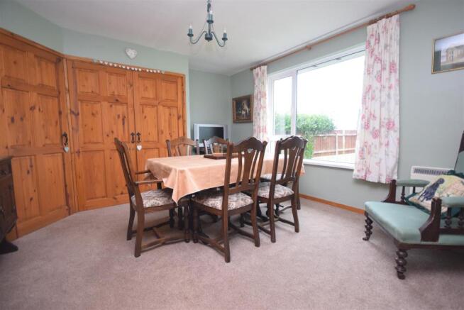 Dining Room.JPG