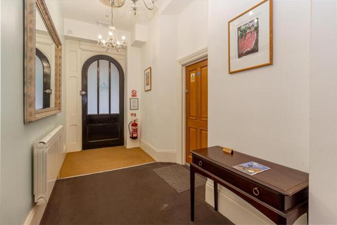 Hallway-3.jpg