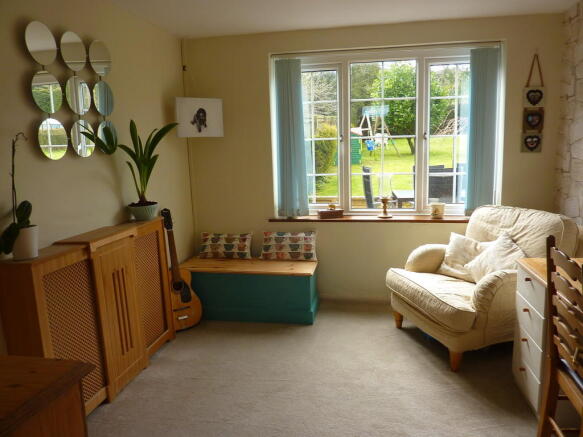 Photo 3
