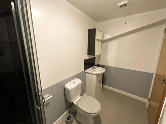 Studio to rent Image 7