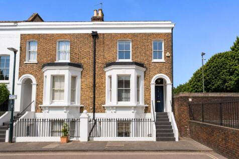 Lillian Road,
Barnes, SW13