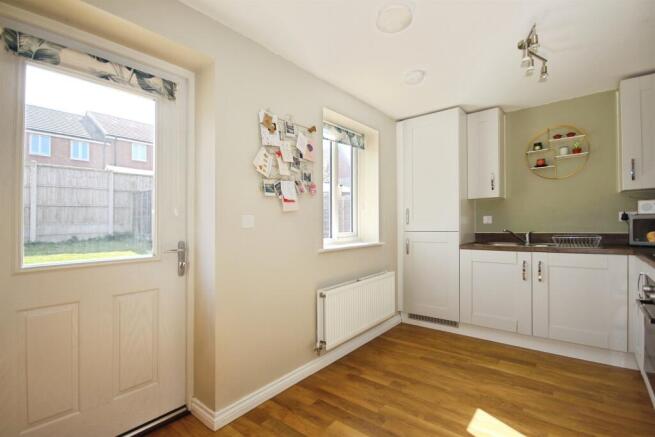 House in Warwick - View 4