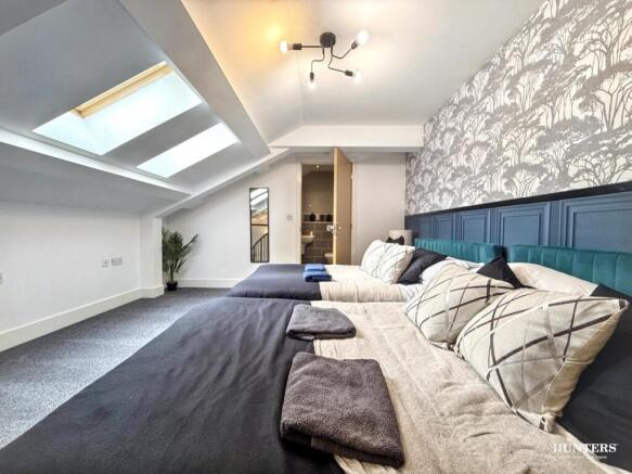 2 bed Apartment to rent Image 12