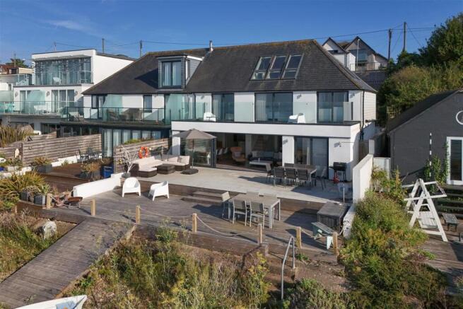 Admiralty Walk, Whitstable