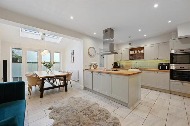 CRW - Patronica - KitchenC3 (1).JPG