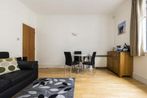 Flat 402, West Block, Forum Magnum Square, London SE1 7GL
