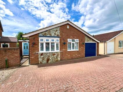 Stowe Walk, Parklands, Northampton NN3