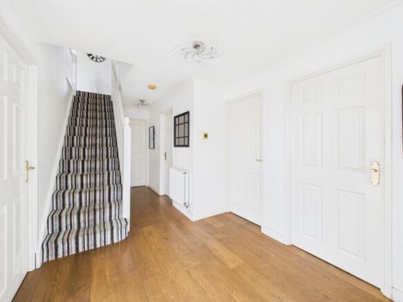 CAM04922G0-PR0069-STILL008