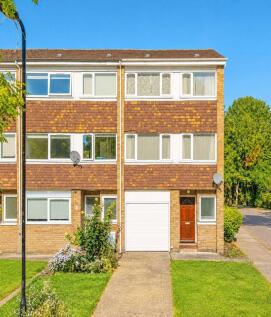 Elmcroft Close, Ealing
