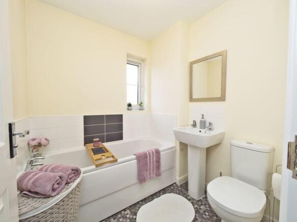 Family Bathroo...