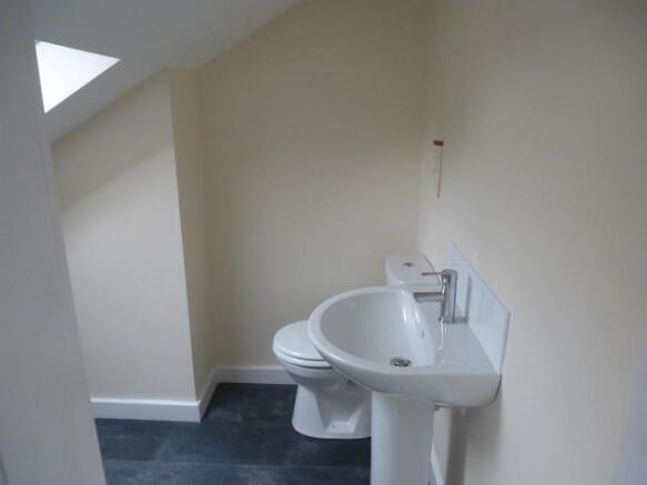 Cloakroom/wc