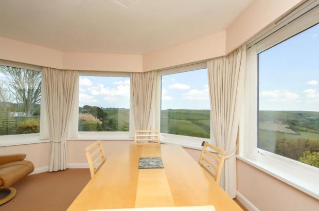 Breakfast Room