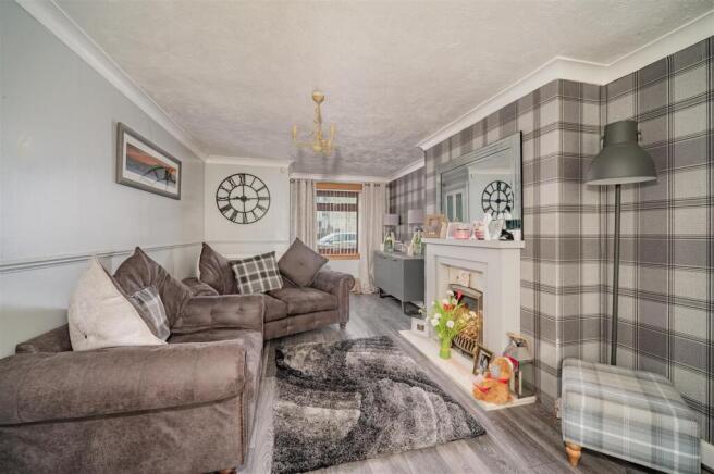 122 Balunie Avenue Dundee-2.JPG