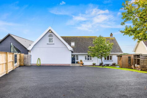 Penllanw, Salthouse Point, Crofty, Gower, Swansea, SA4 3RP